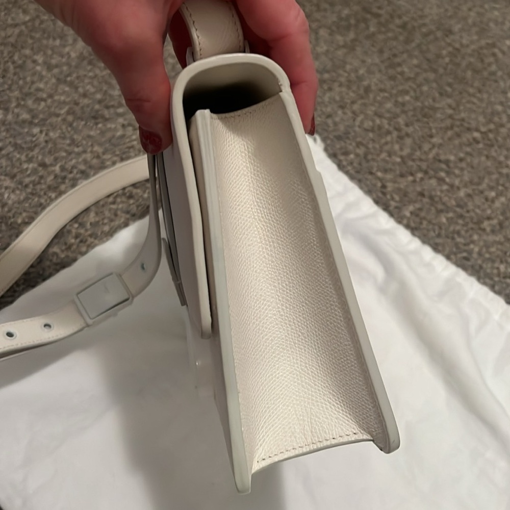 Authentic-DIOR 30 Montaigne Bag - Picture 4 of 12